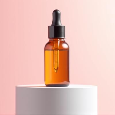 Sérum Hyaluronique Ultra-Régénérant dans son flacon en verre ambré