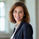 Portrait de Léa, entrepreneure à Paris.